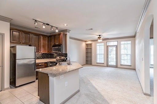 Allen Apartment: 505 Exchange Parkway, OFC