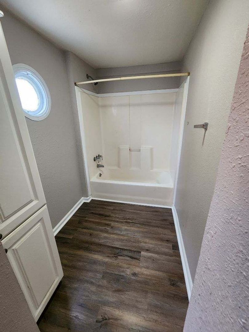 Shreveport Apartment: 149 Merrick St