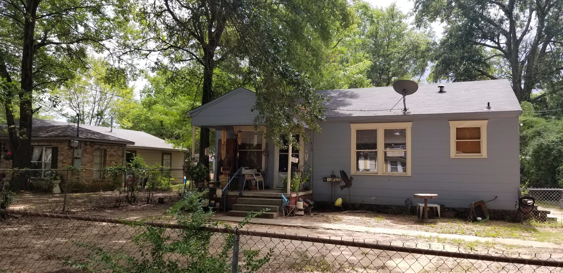 Shreveport House: 2751 Essex St