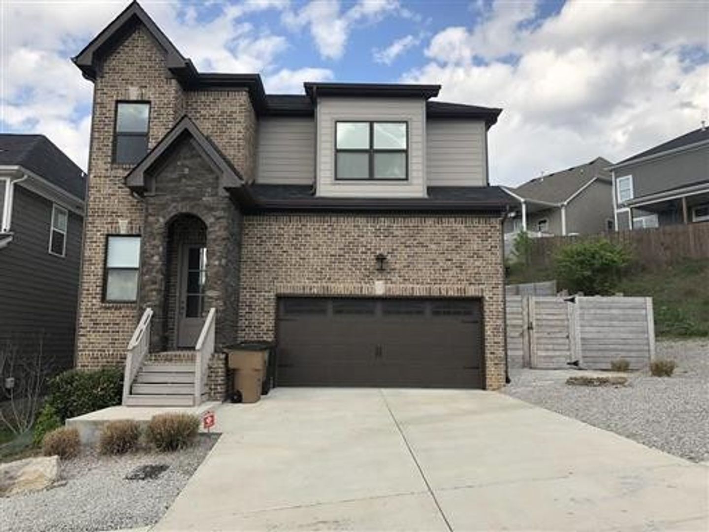 Nashville House: 5948 Woodlands Ave