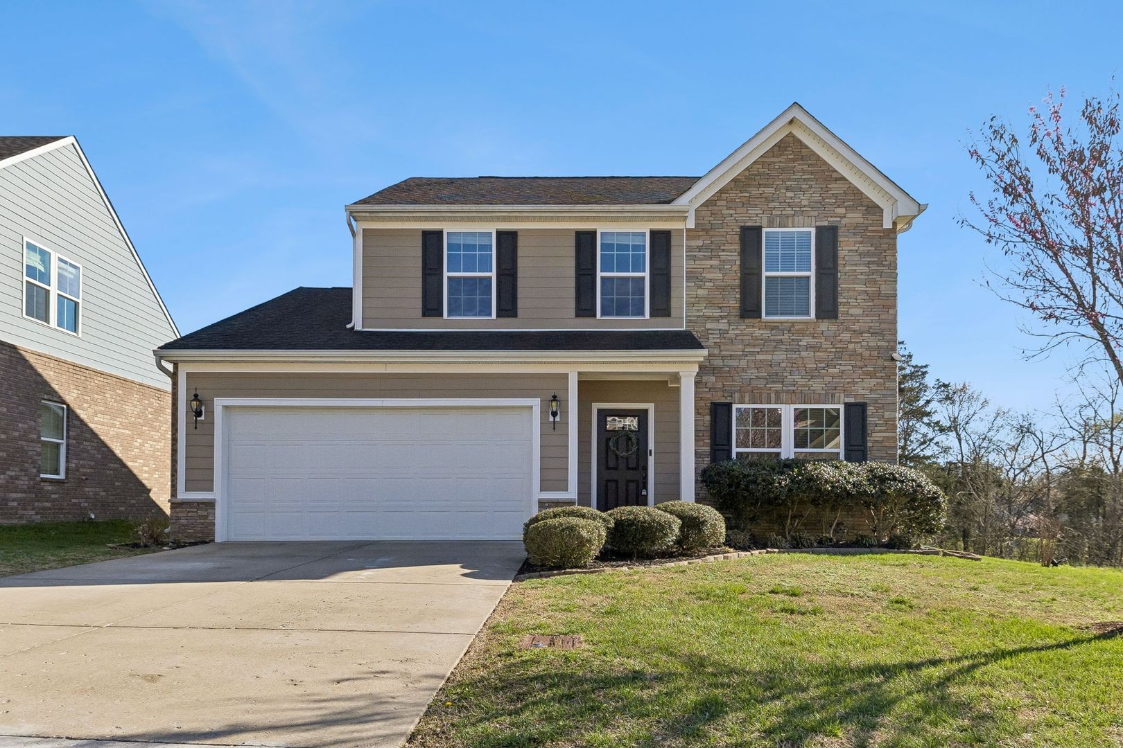 Brentwood House: 7717 Tranquil Trl