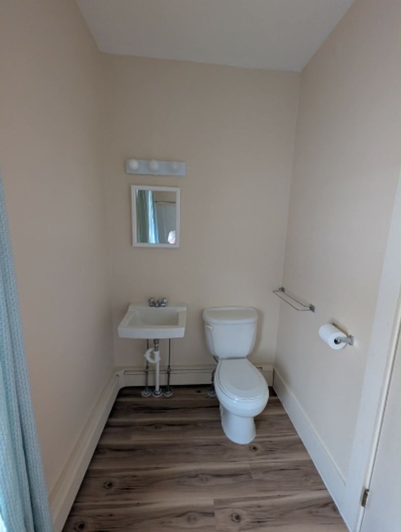 Bangor Apartment: 145 Center Street