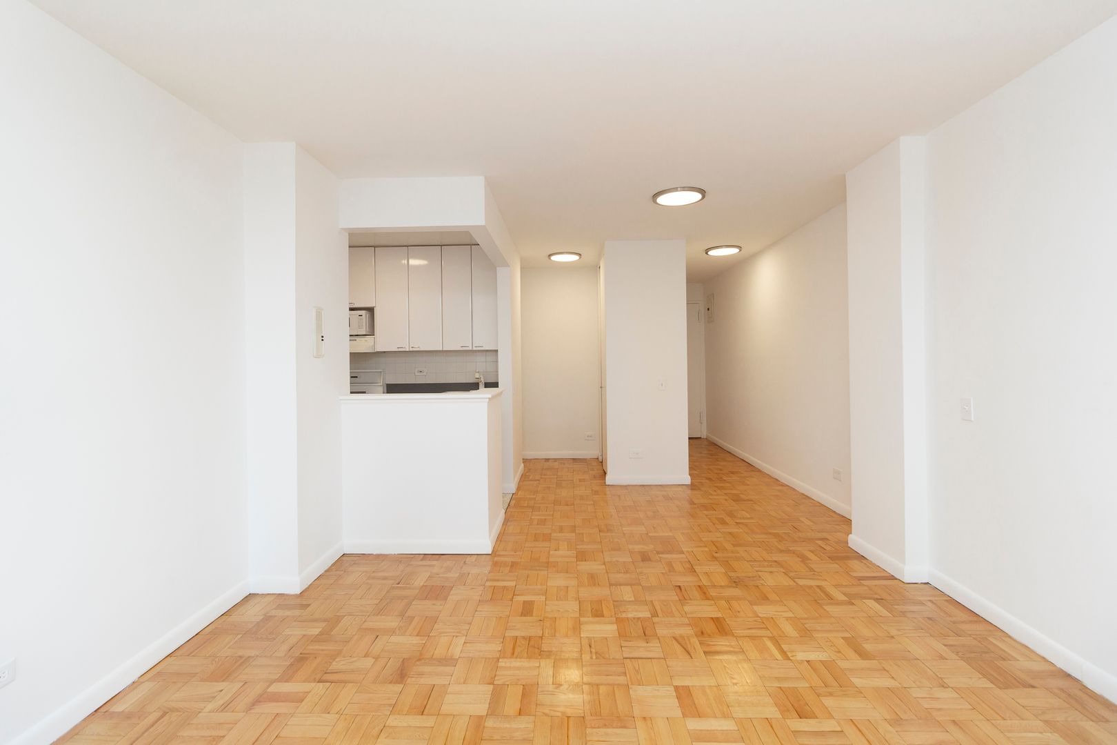 New York Apartment: 150 E 18th Street