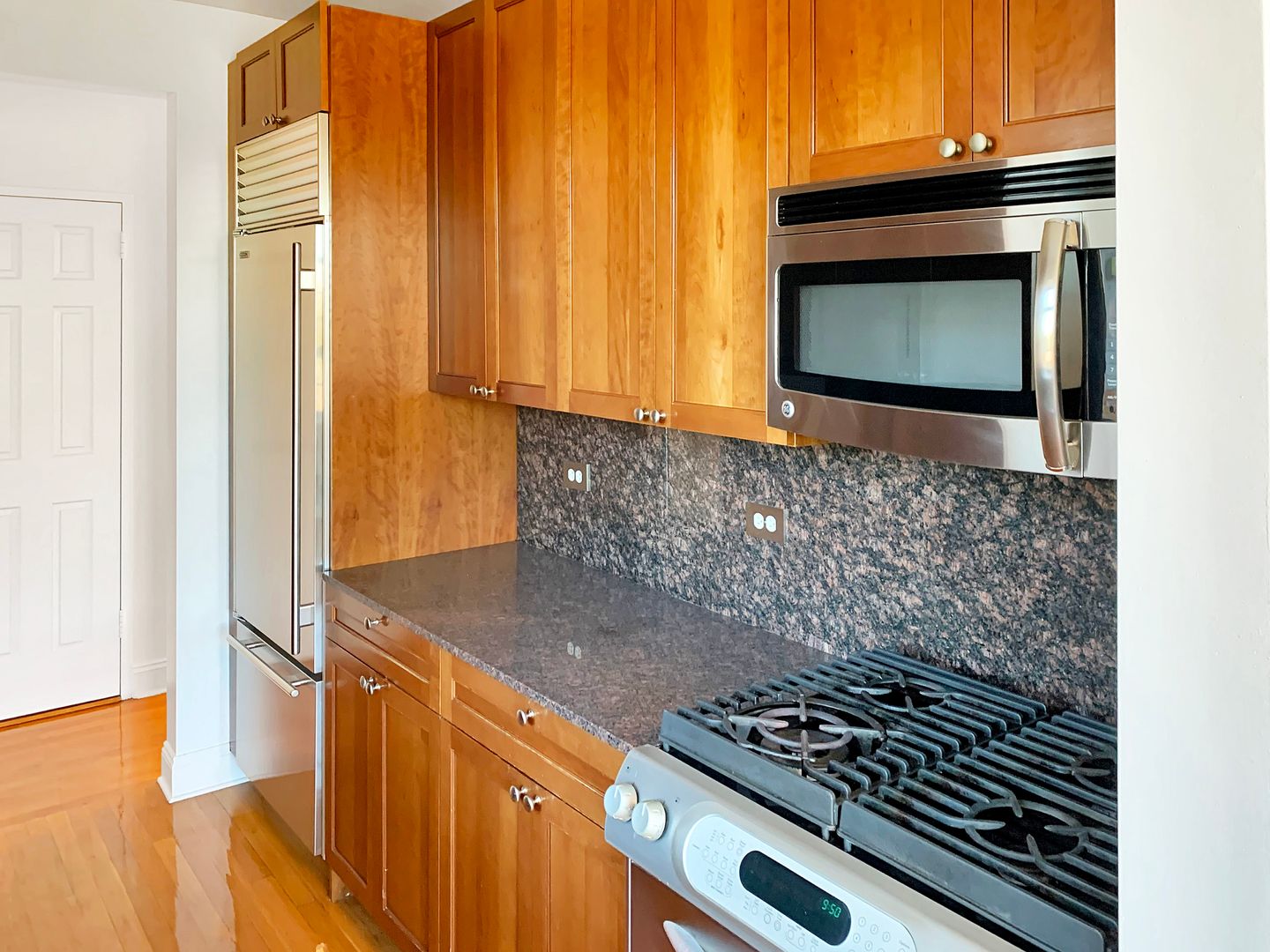 Forest Hills Apartment: 150 Greenway Terrace