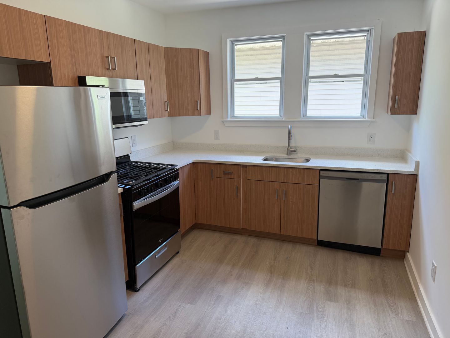 Pleasantville House: 212 Abbey Ln