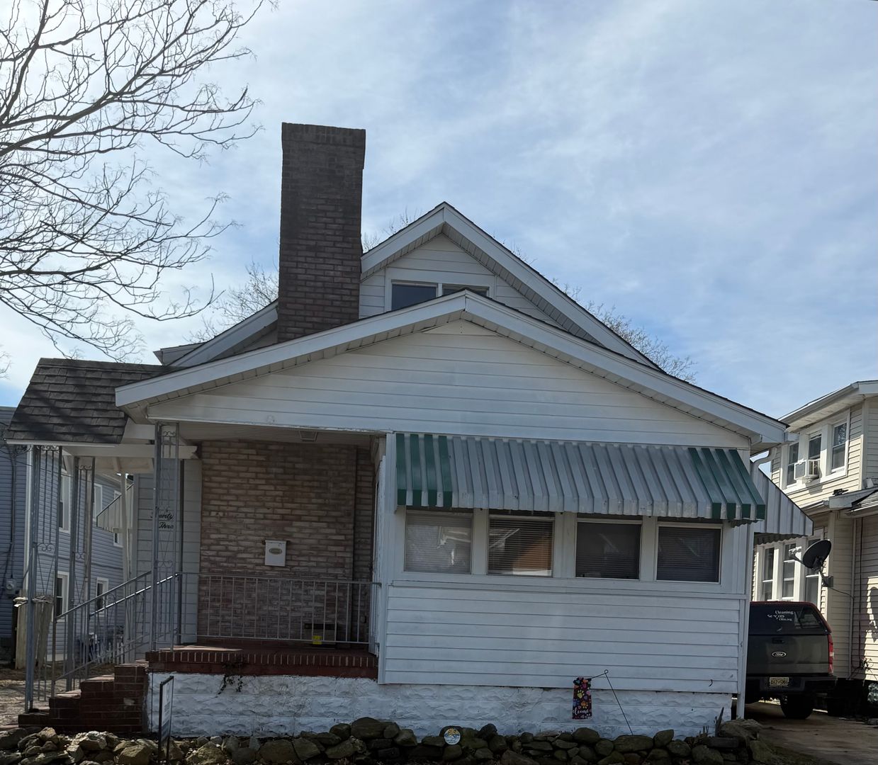 Pleasantville House: 23 Brighton Avenue