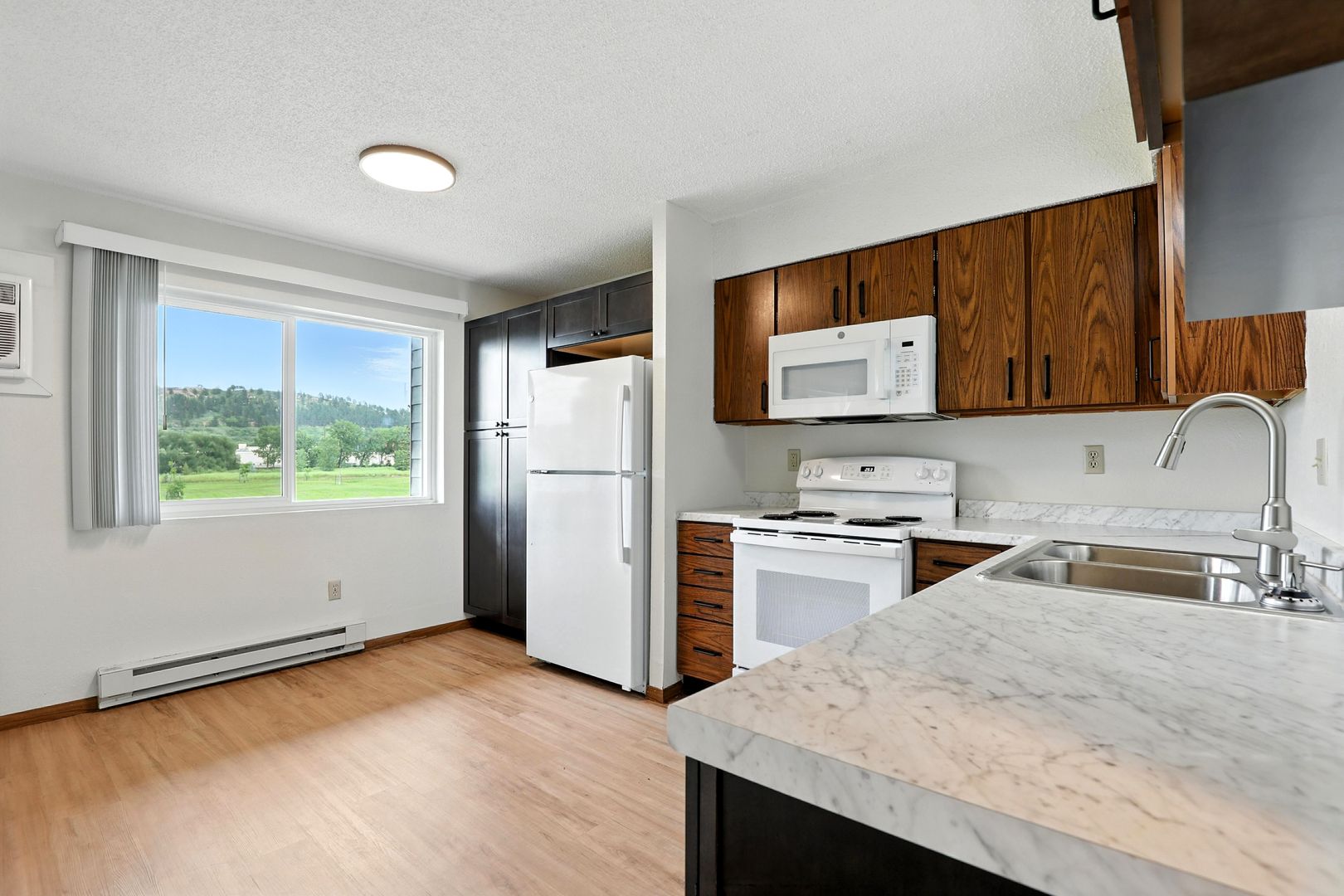 Rapid City Apartment: 717 Dakota Dr