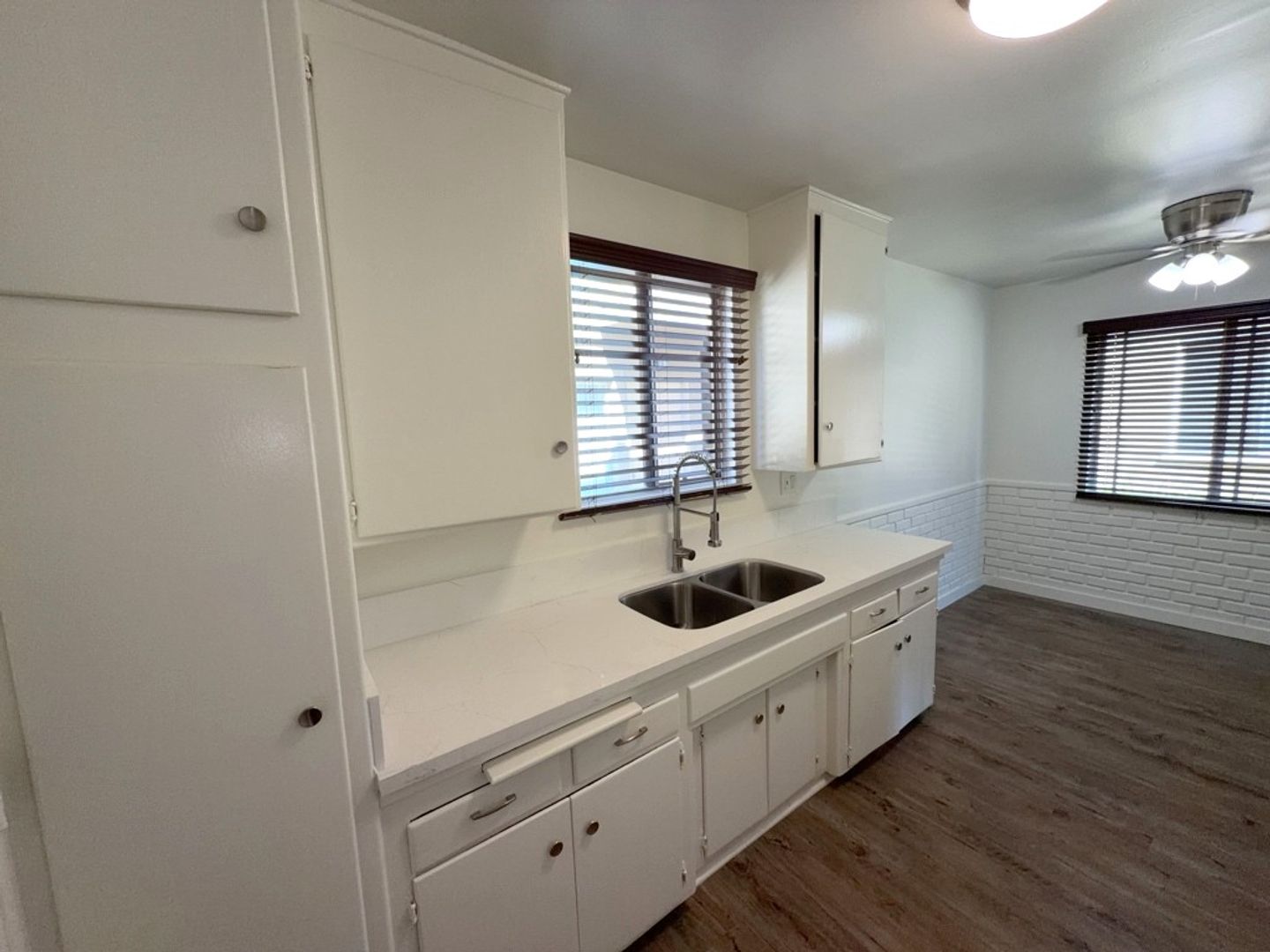 North Hollywood Apartment: 6243-65 Vineland Ave. *