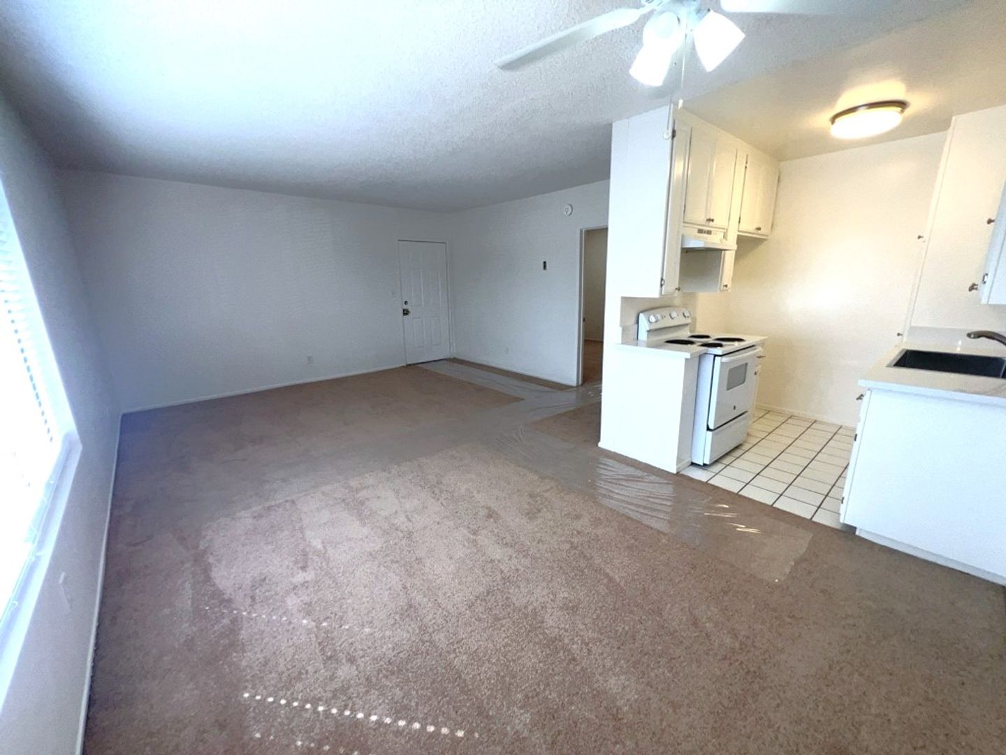 Canoga Park Apartment: 7555 Winnetka Ave. *