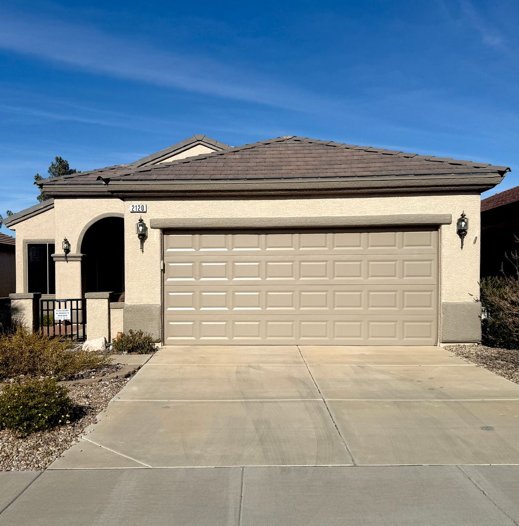 Henderson House: 2120 Desert Woods Dr.