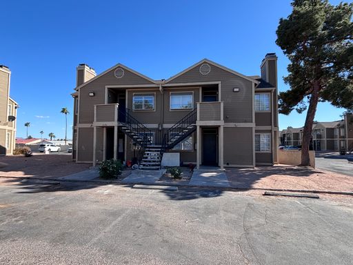 2 Bedroom 1 bath unit located in Gated Community with Swimming Pool - newly remodeled – photo 1