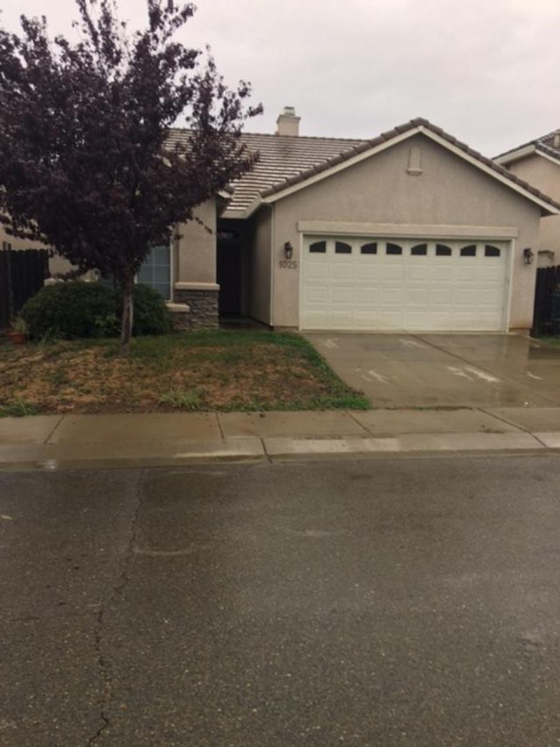 Yuba City House: 1025 Martin Court