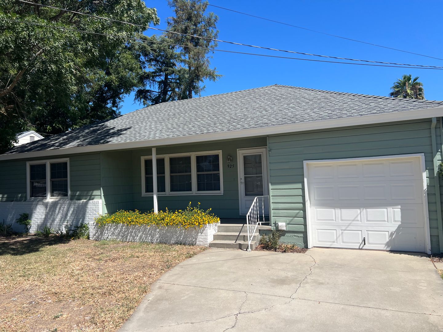 Yuba City House: 925 Jones St