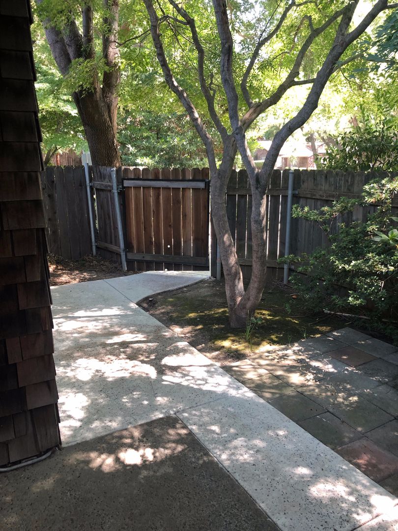 Yuba City Apartment: 859 Jones Road