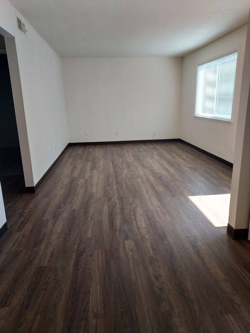 Chico Apartment: 2313 Floral Ave