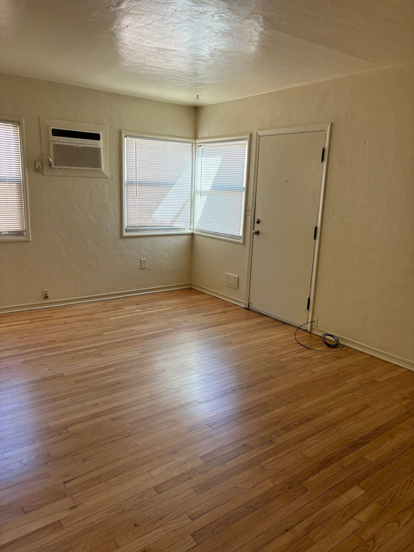 Yuba City Apartment: 629 Rosalind Avenue