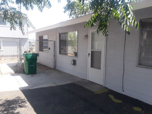 Centrally located 1 bedroom | 1 bath - MOVE IN SPECIAL – photo 1