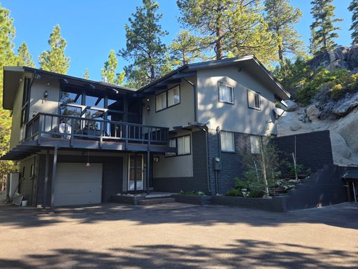Close to Ski Lifts, Gambling and Lake Tahoe Beaches
