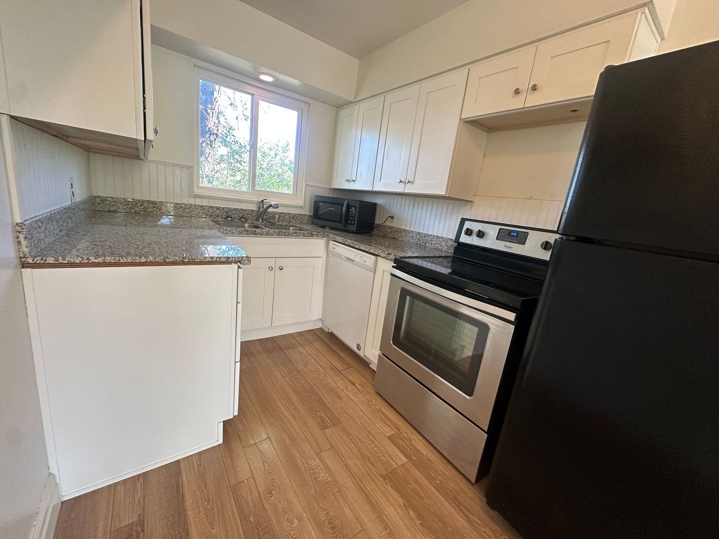 Reno Apartment: 145 Keystone Place E