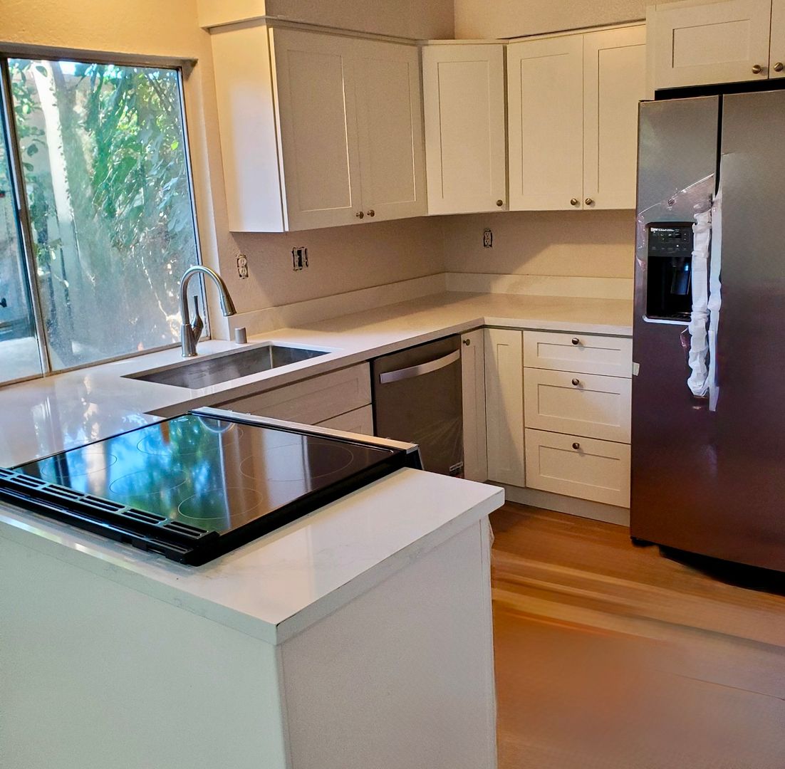 San Jose Townhome: 491 Los Arboles