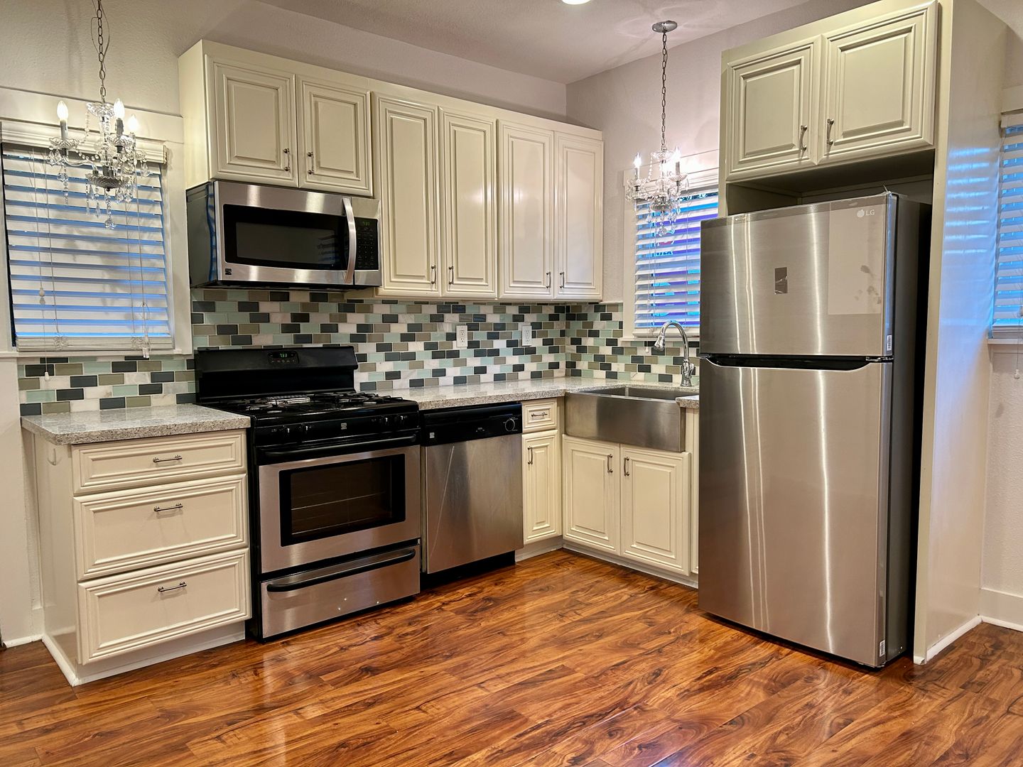 San Jose Apartment: 471 N San Pedro Street