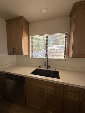 24790 Foresthill Road #1 — 1 Bed / 1 Bath, 700 sq ft