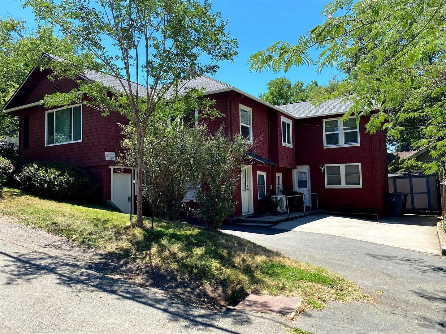 Auburn Townhome: 100 Olive Street Unit B