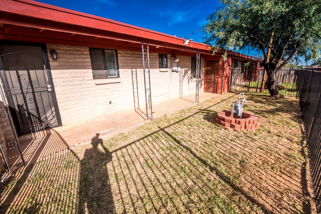 Sierra Vista Apartment: 3799 E Foothills Dr