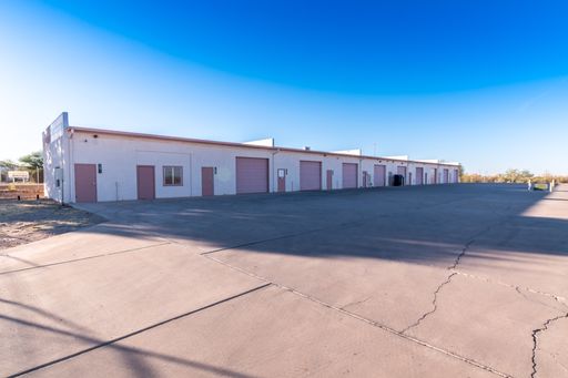 Warehouse Space with Office for Lease in Prime Commercial Location. – photo 1