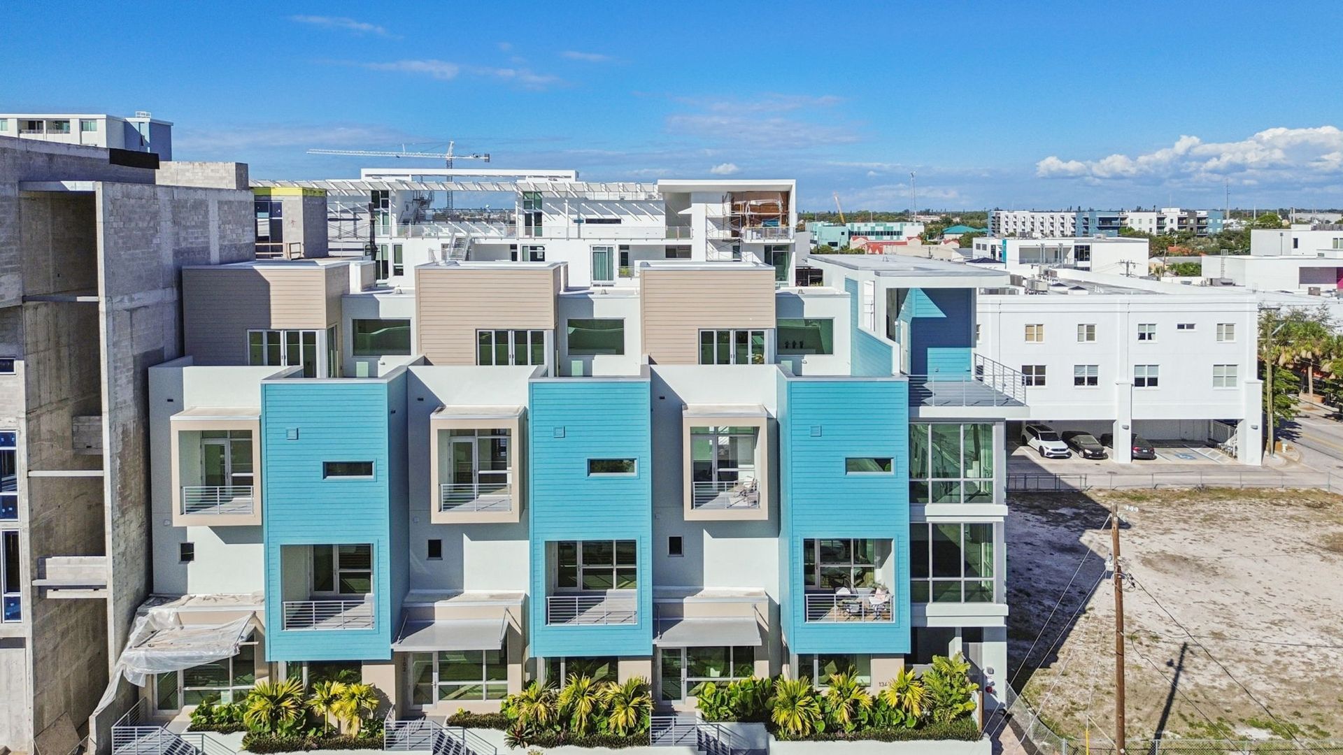 Sarasota Apartment: 1343 4th St