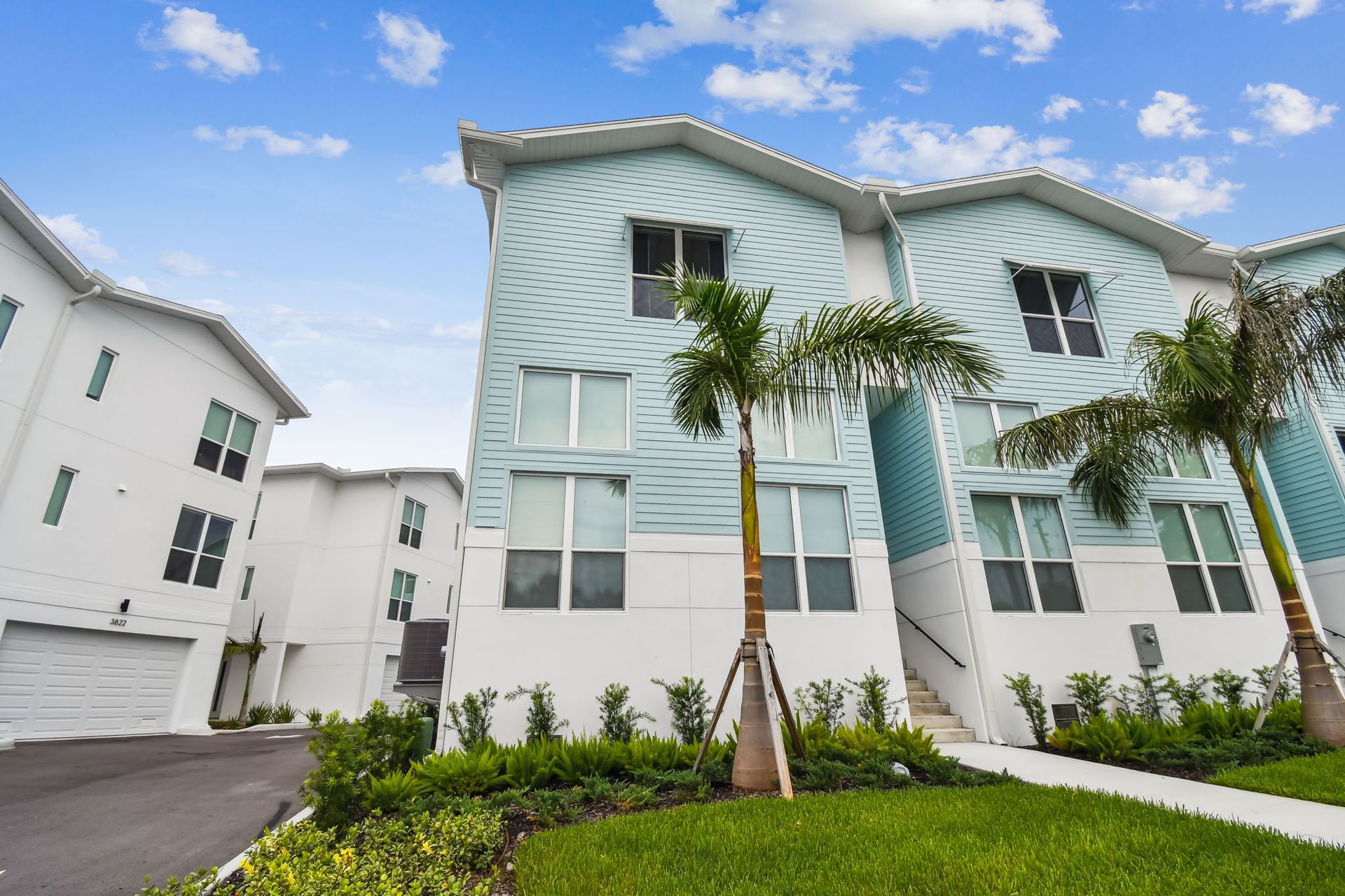 St. Petersburg Townhome: 3854 Pompano Dr SE