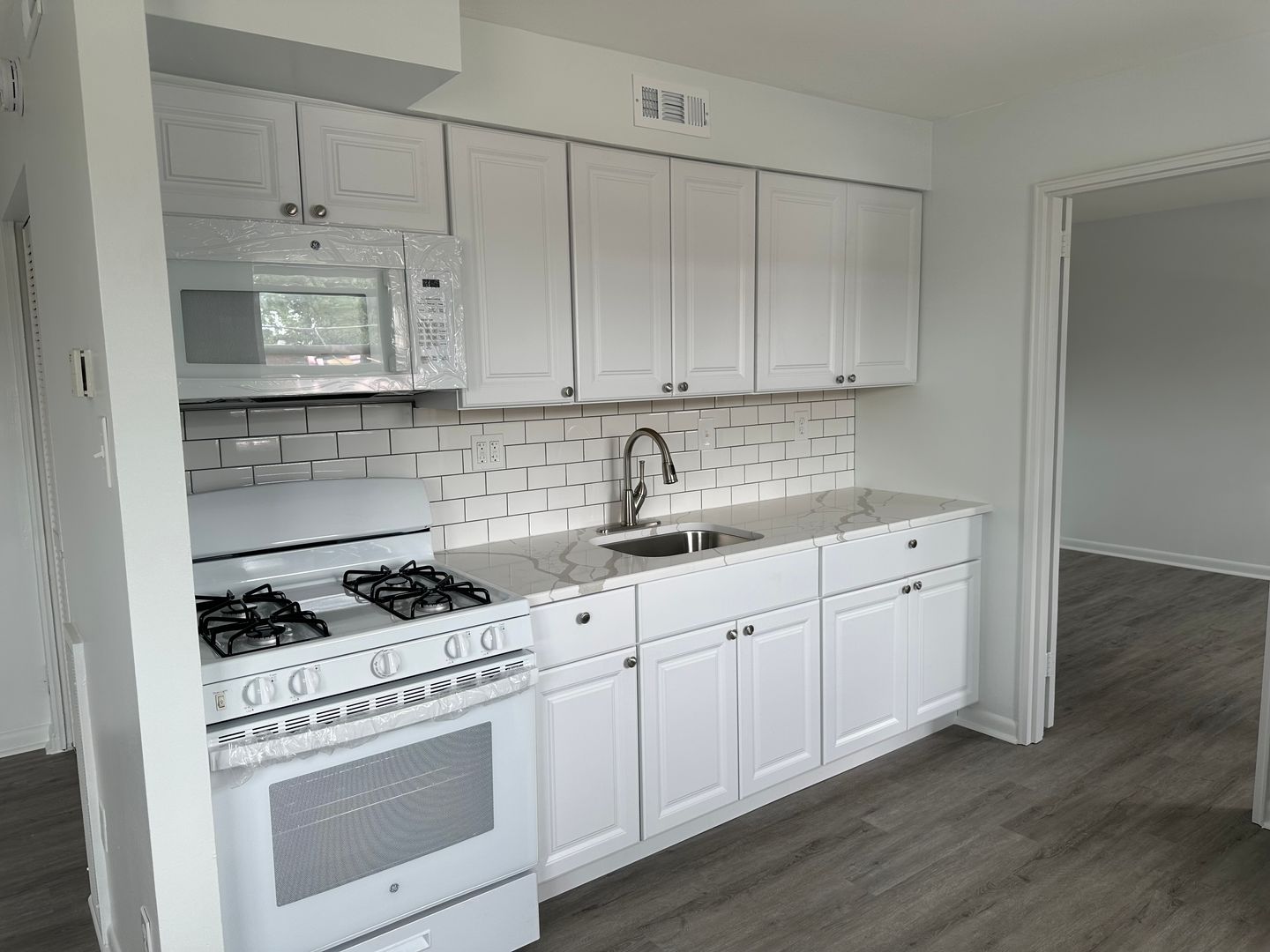 Philadelphia Apartment: 9511-25 Evans Street