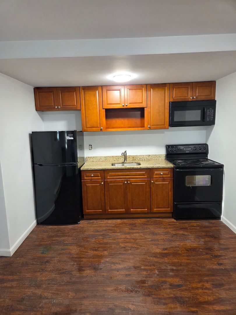 Philadelphia Apartment: 4435 Kendrick Street