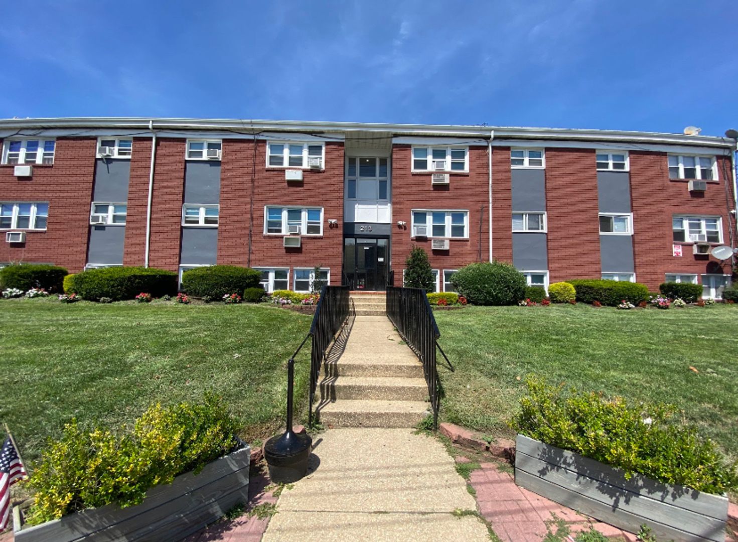 Asbury Park Apartment: 213 2nd Ave
