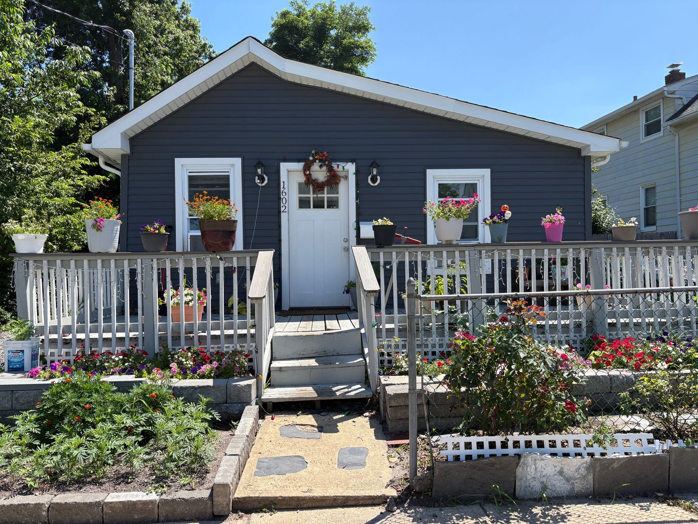 Neptune House: 1602 Heck St.