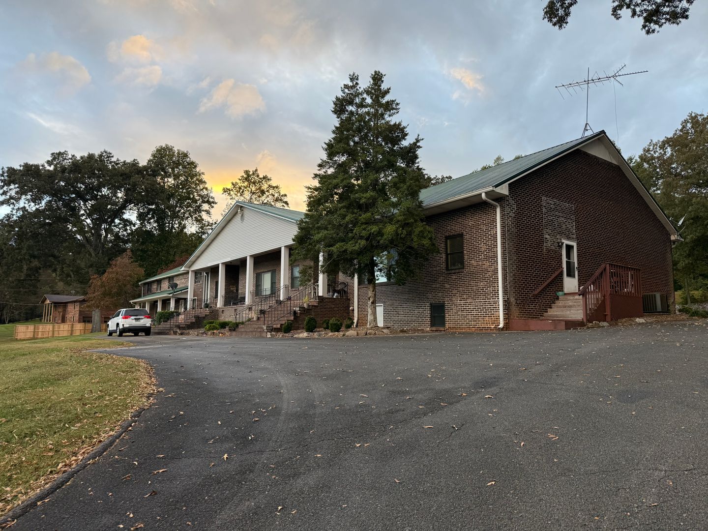 Maryville Apartment: 4725 Mint Road