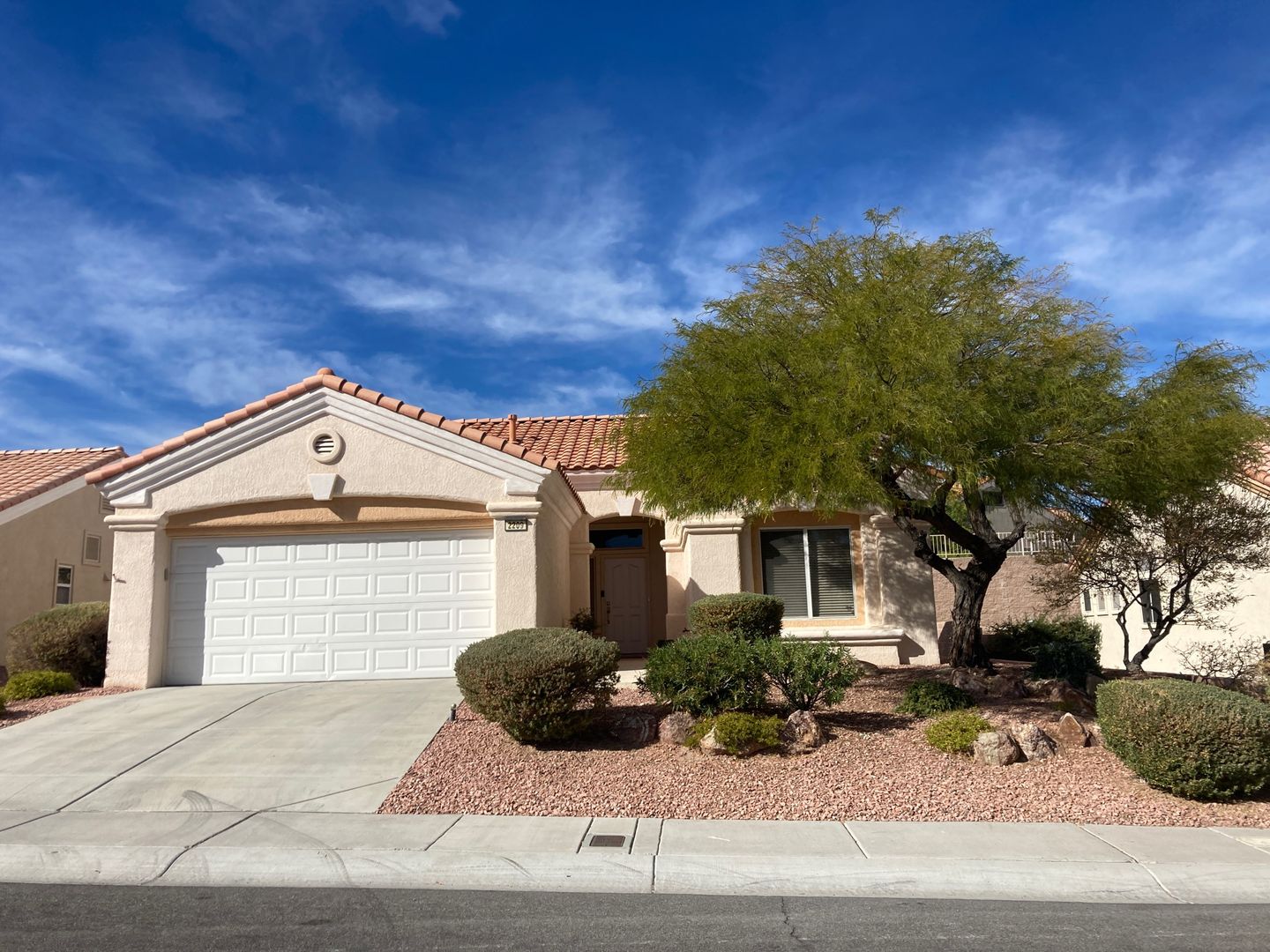 Las Vegas House: 2209 Beacon Ridge Dr