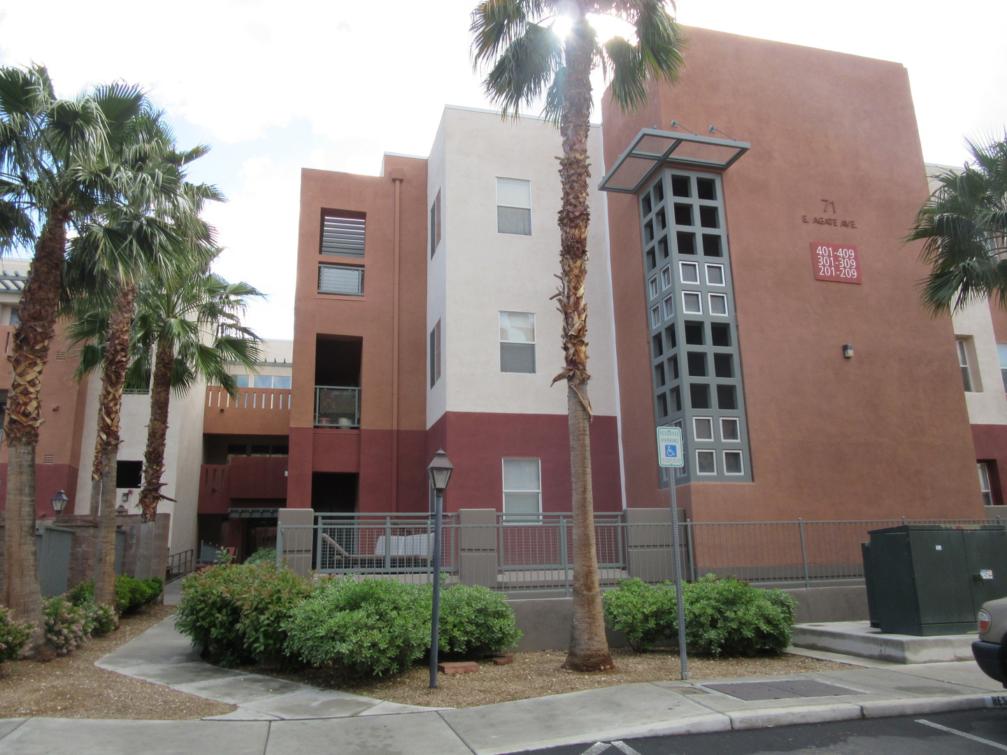Las Vegas Condo: 71 E. Agate Ave. #206