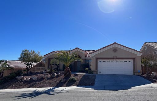 Sun City Summerlin Versailles Model with Fenced Backyard – photo 1