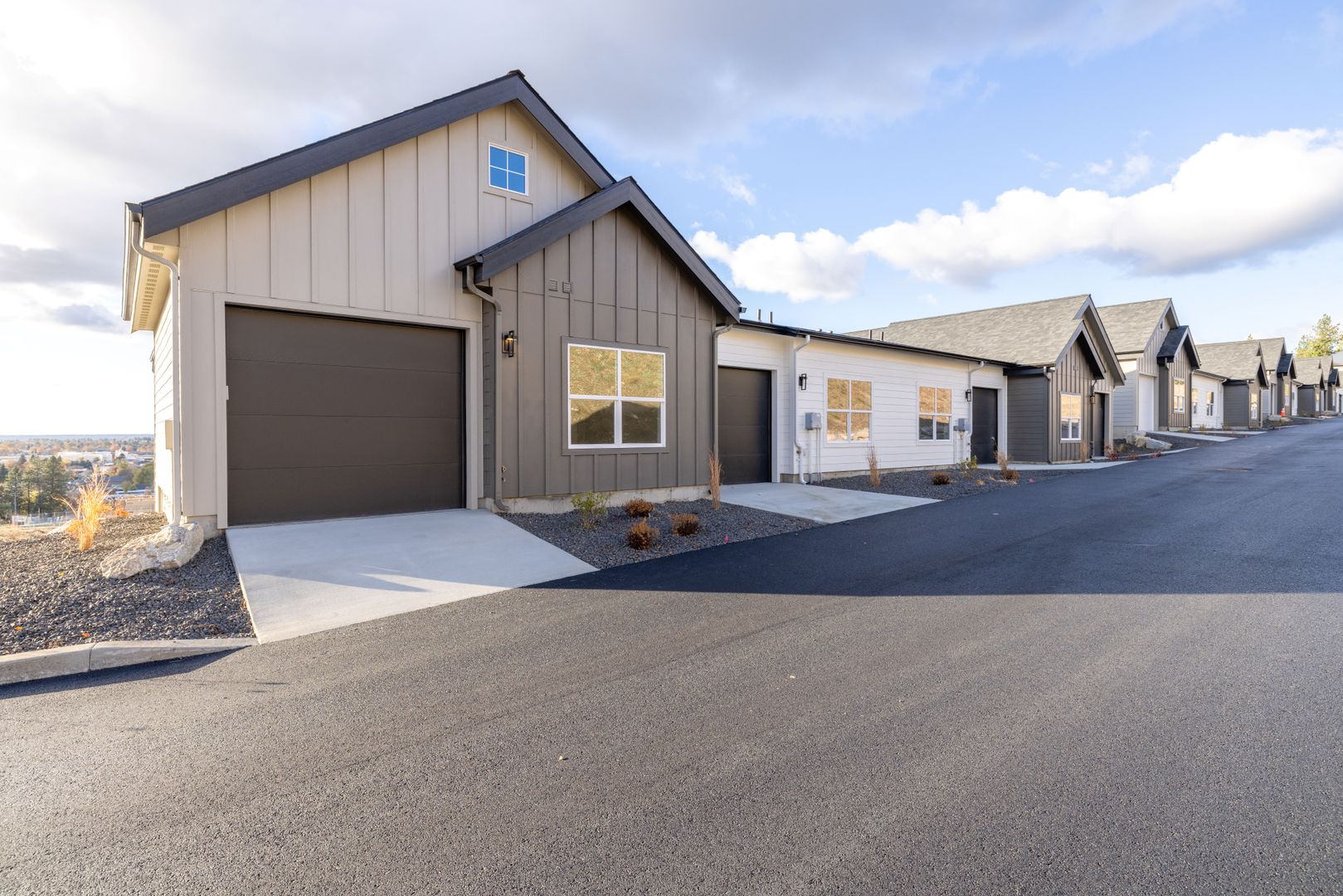 Spokane Townhome: 4412 N Dapple St.