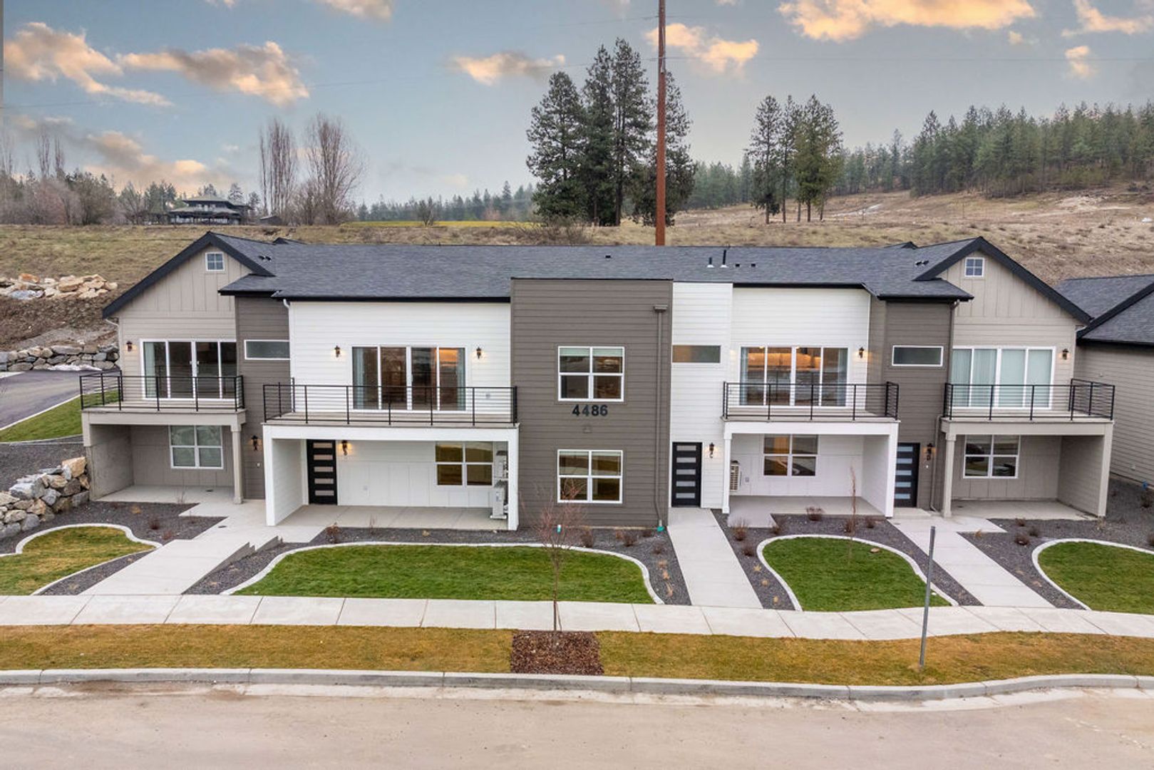 Spokane Townhome: 4486 N Dapple St.