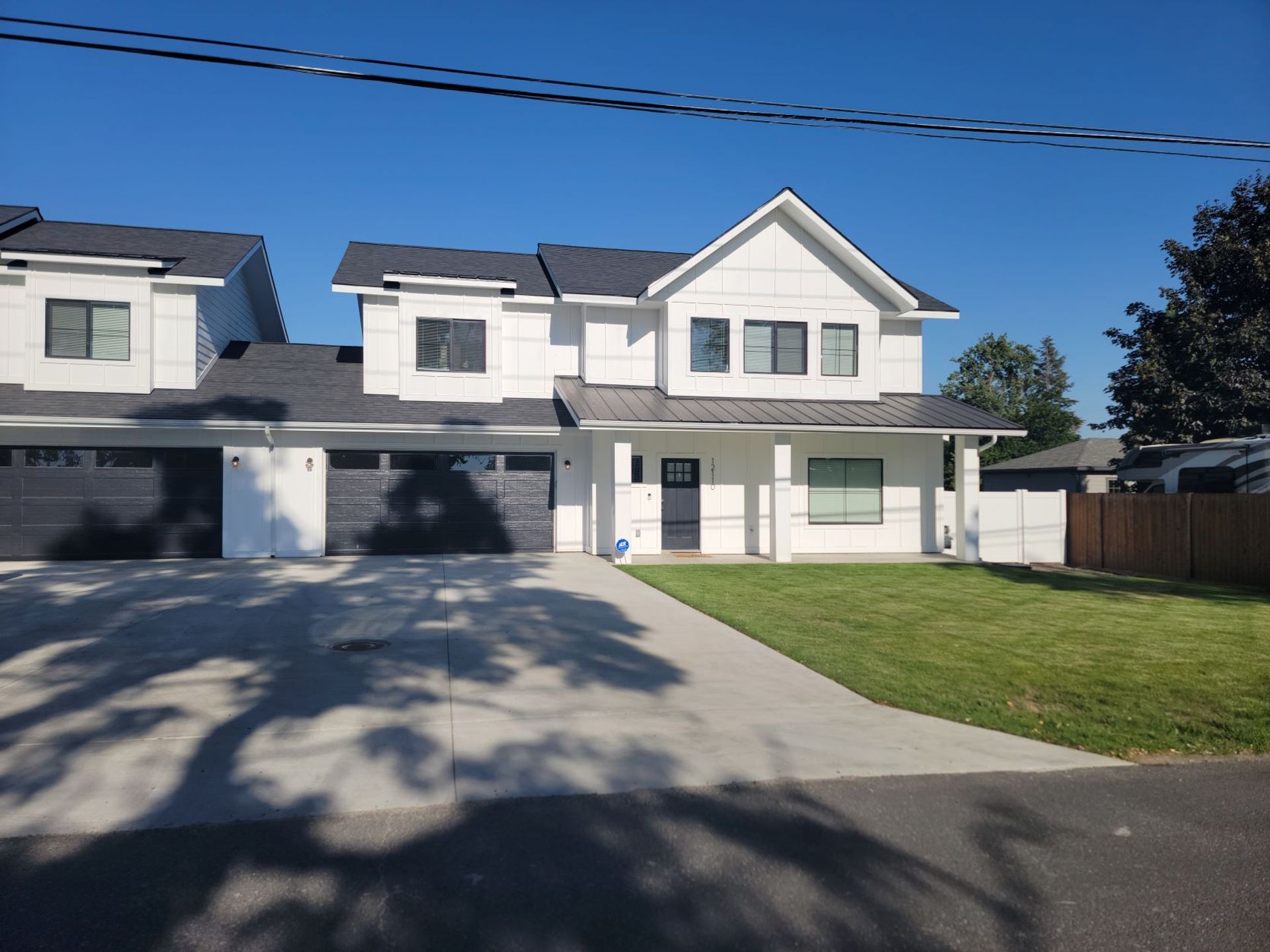 12110 N. Freya St. 2 of 12