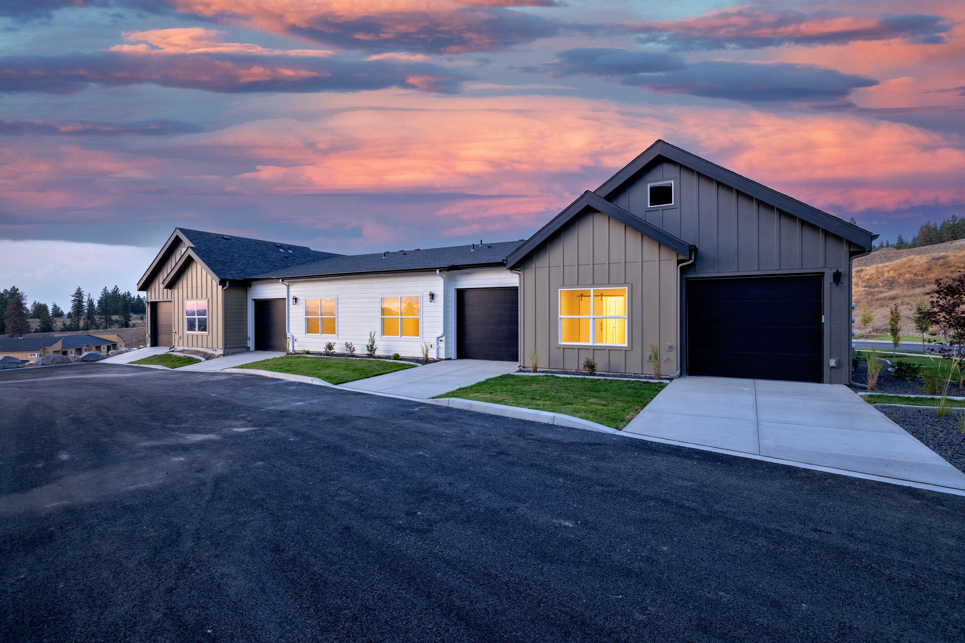 BRAND NEW Luxury 2 Bed, 2.5 Bath Townhome | Dual Primary Suites, Sunset Views & Clubhouse 