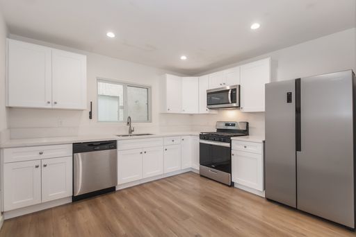 328 E. Tujunga Avenue, Burbank