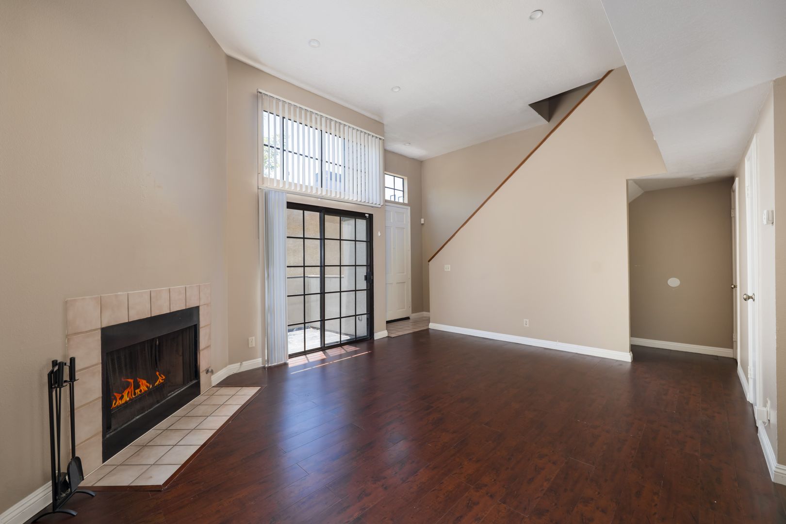 Pasadena House: 64 N. Oak Avenue