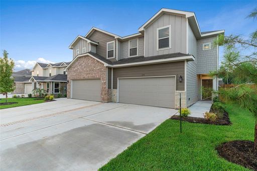 3 Bedroom Townhome – 117 Wickersham  - Unit B , Conroe, TX 77304