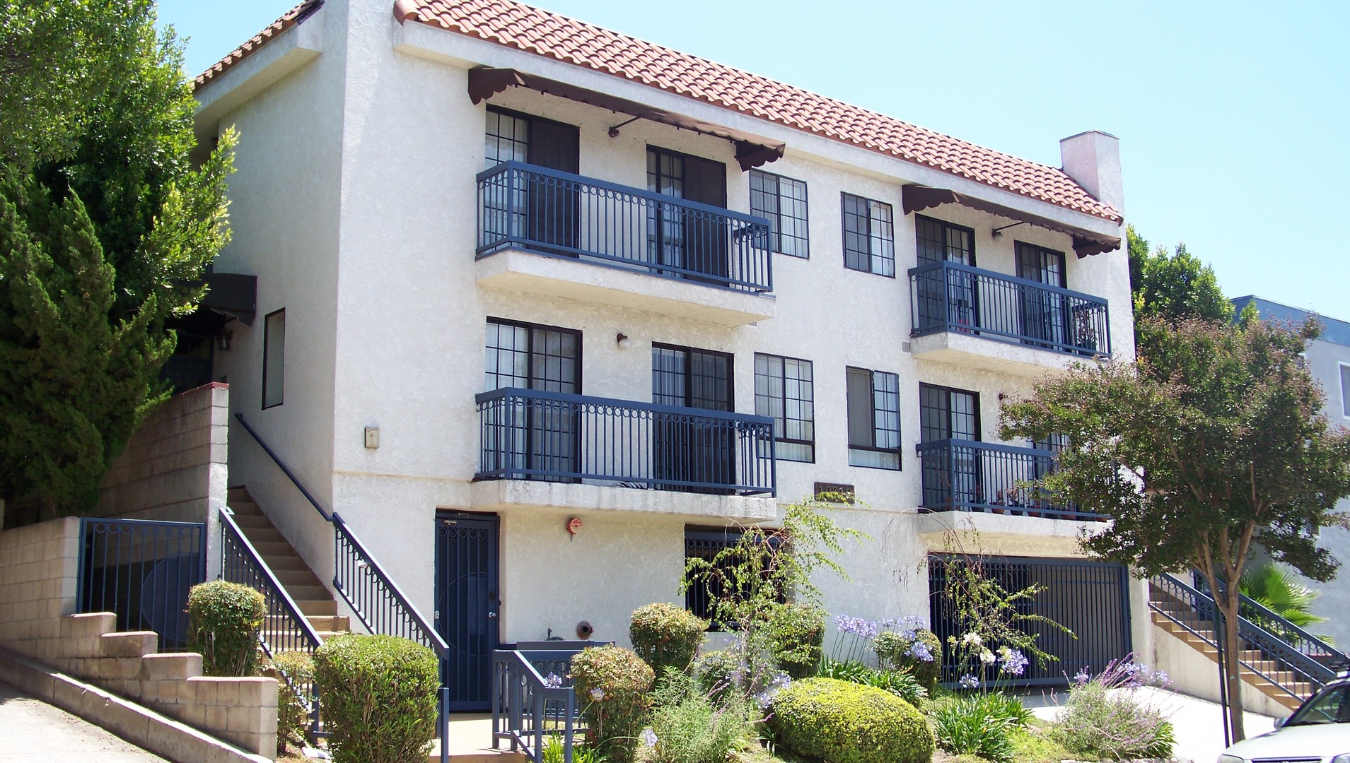 Tujunga Apartment: 10318 Commerce Ave.