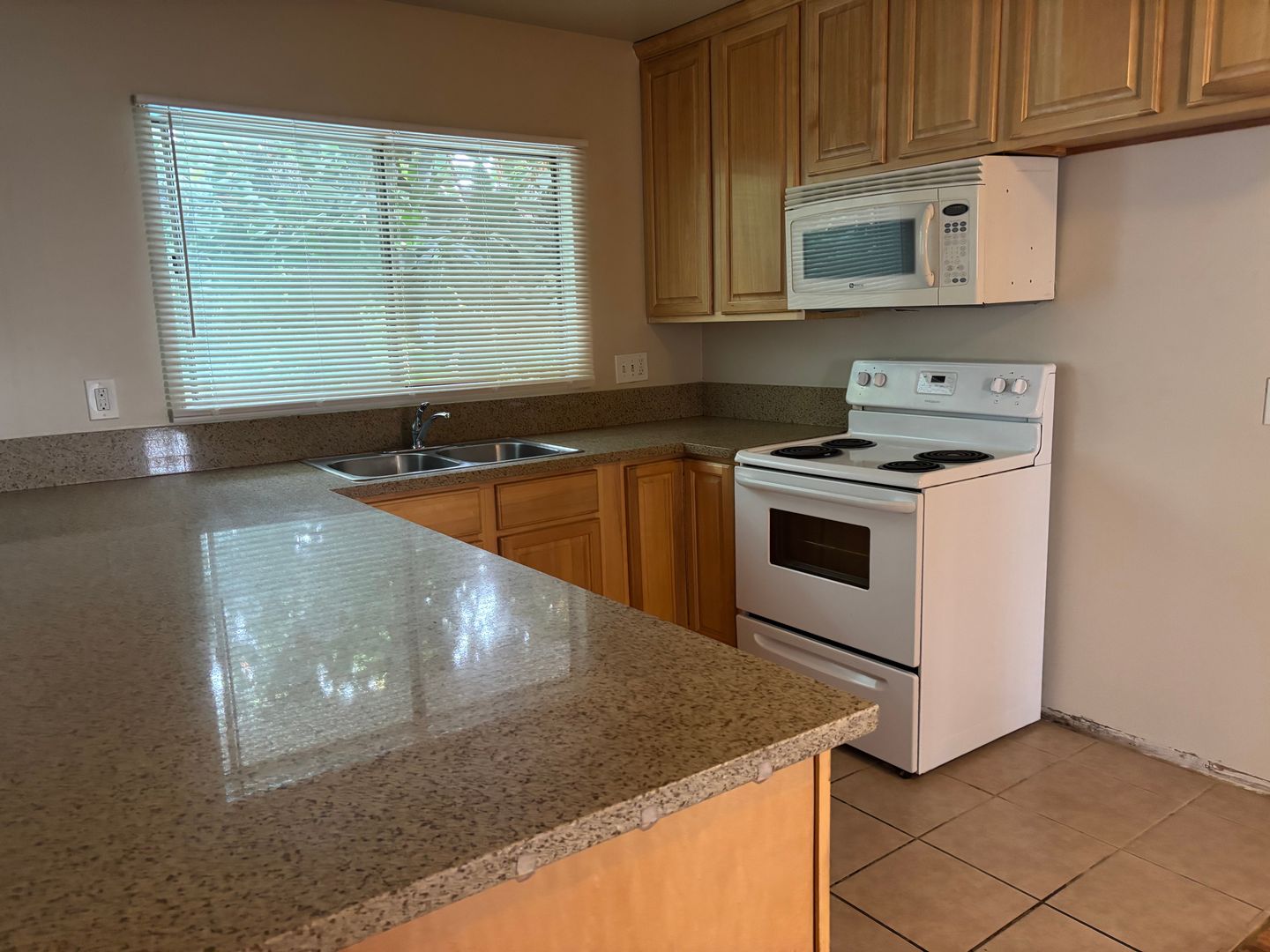 North Hollywood Apartment: 6930 Fulton Ave.