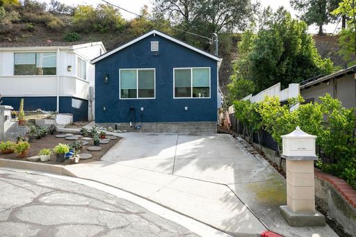 Private 2 bedroom 2 bath ADU in Glendale hills – photo 1