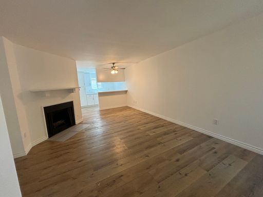 One Bedroom One bath in Sunland!